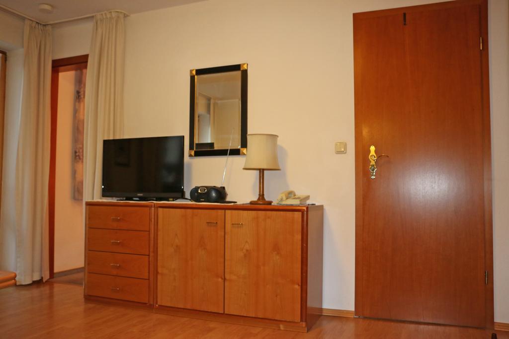 Appartementhaus Elisabeth Winklhofer Bad Füssing Kamer foto